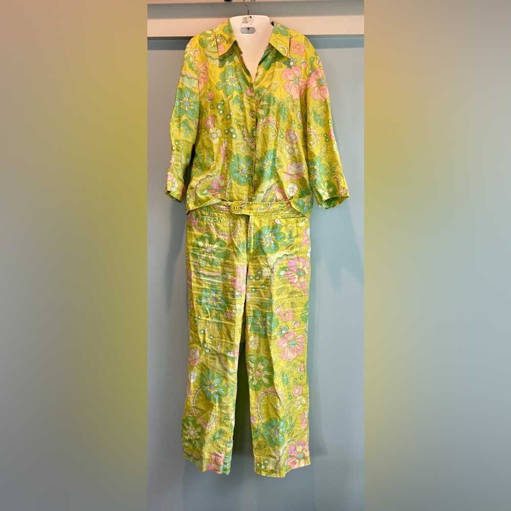 Sigrid Olsen Vintage 100% Linen floral pants and shirt set.  Size Medium